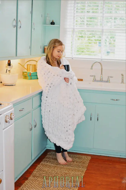 Chunky Knit Blanket In White Linens & Bedding
